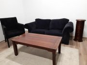 Két személyes sötétkék kanapé és fotel
