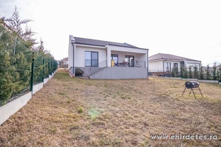 ELADÓ családi ház a Zöld Liget Lakóparkban ELADÓ családi ház a Zöld Liget Lakóparkban