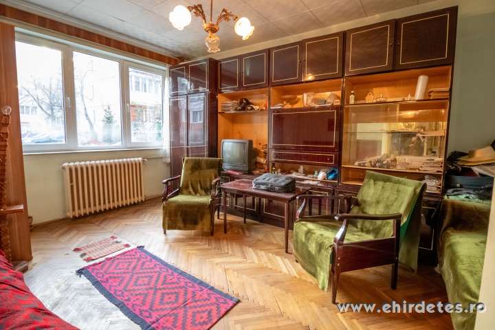 Eladó elsőosztályú garzonlakás Eladó elsőosztályú garzonlakás