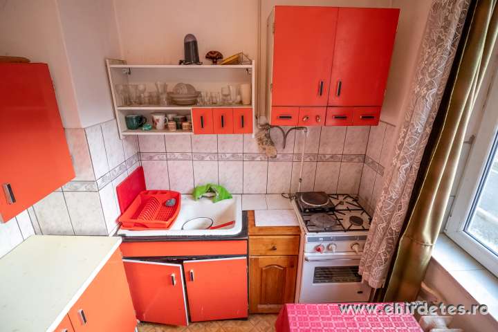 Eladó elsőosztályú garzonlakás Eladó elsőosztályú garzonlakás