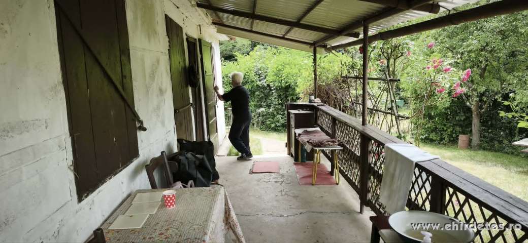 Eladó hétvégi faház és telek Galambodon Eladó hétvégi faház és telek Galambodon