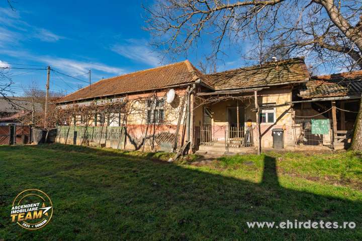 Felsolemhenyben nagy telek elado oreg hazzal es csurrel Felsolemhenyben nagy telek elado oreg hazzal es csurrel