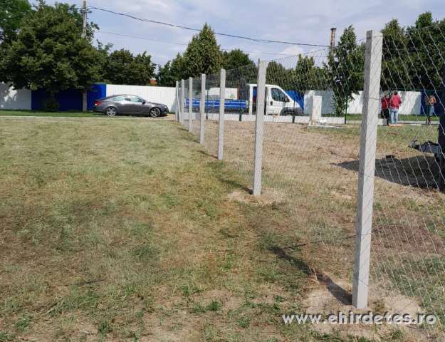 Kerítés kedvező áron vadháló drótfonat drótháló oszlop kapu építés Kerítés kedvező áron vadháló drótfonat drótháló oszlop kapu építés