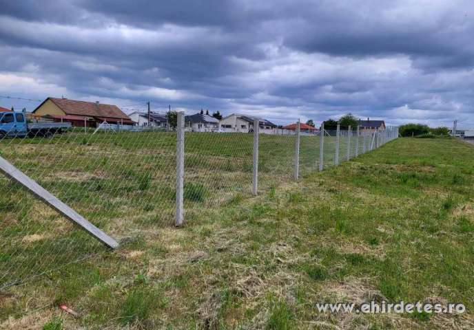 Kerítésépítés szuper áron vadháló drótháló drótfonat oszlop kapu Kerítésépítés szuper áron vadháló drótháló drótfonat oszlop kapu