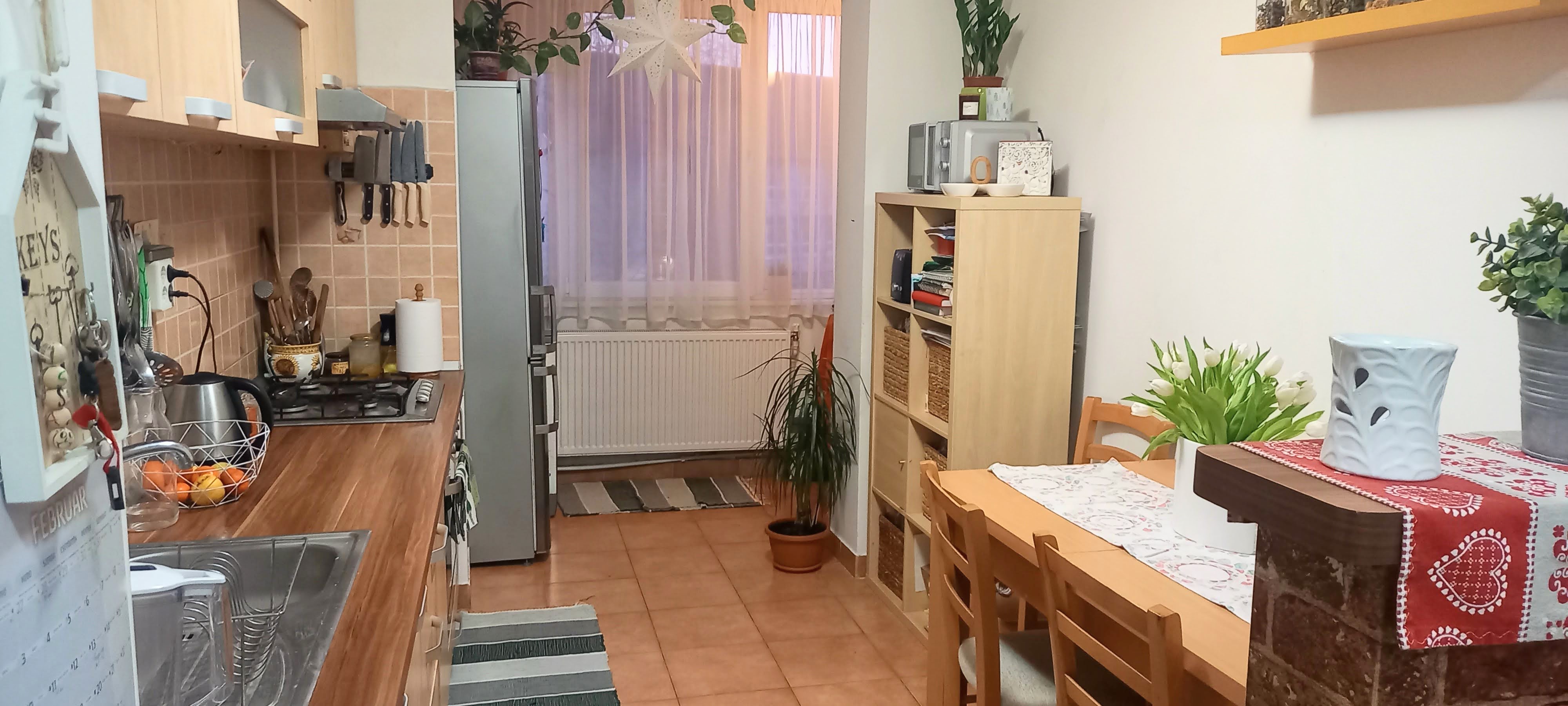 Második emeleti 3 szobás lakás eladó Székelyudvarhelyen Második emeleti 3 szobás lakás eladó Székelyudvarhelyen