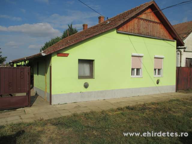 Medgyesegyházán három szobás családi ház eladó Medgyesegyházán három szobás családi ház eladó