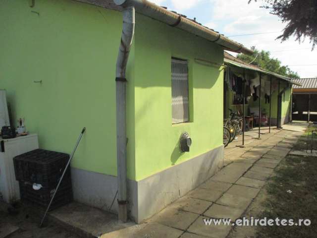 Medgyesegyházán három szobás családi ház eladó Medgyesegyházán három szobás családi ház eladó