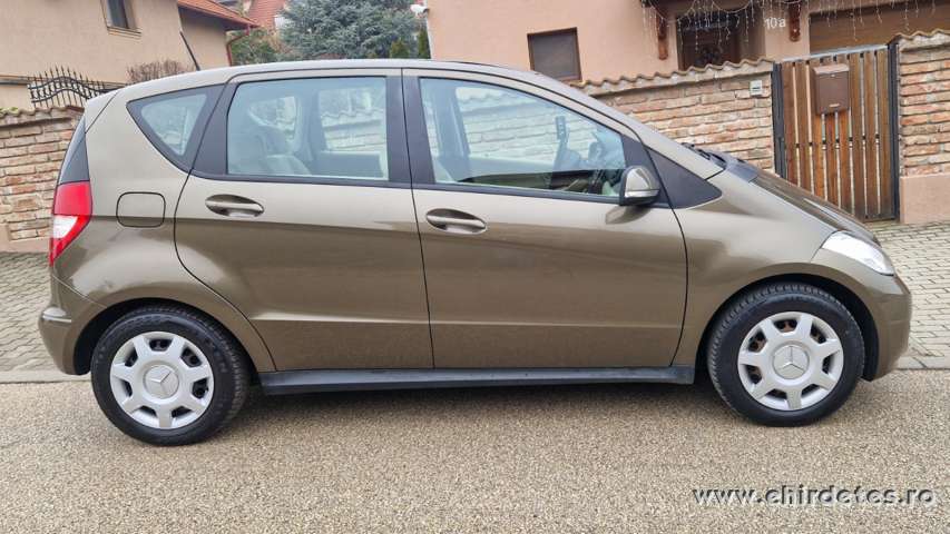 MERCEDESBENZ A150 Hatchback barna MERCEDESBENZ A150 Hatchback barna