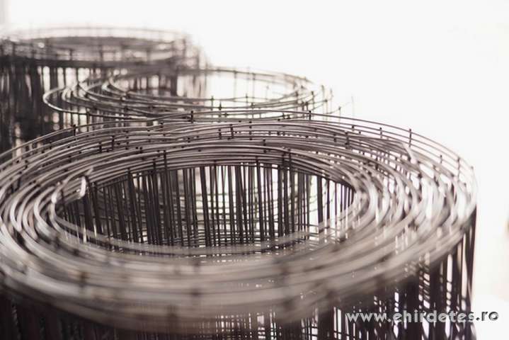 NATO háló pengés huzal drótkerítés drótháló vadháló kapu kerítés NATO háló pengés huzal drótkerítés drótháló vadháló kapu kerítés