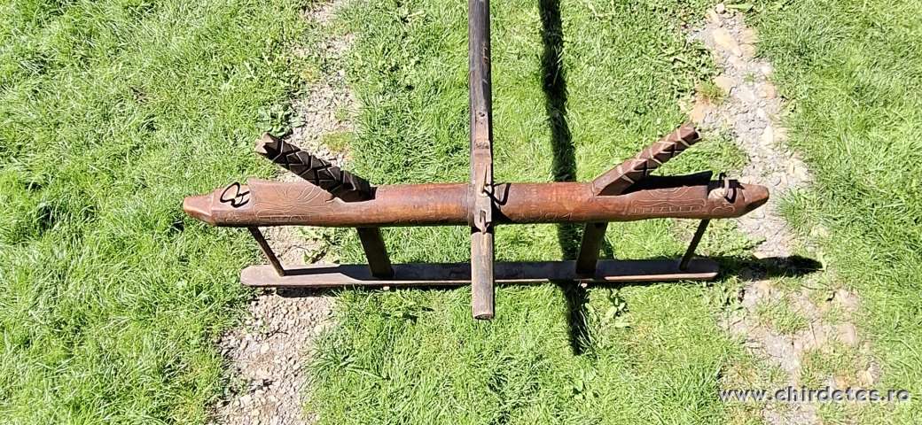Parasztszekér ráfos kerekü eladó Parasztszekér ráfos kerekü eladó
