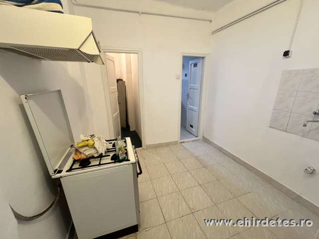 Sarkad teleki részén a vasútállomáshoz közel 2 szobás jó állapotú ház Sarkad teleki részén a vasútállomáshoz közel 2 szobás jó állapotú ház