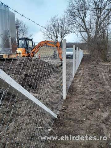 Tartós és esztétikus kerítés építés vadháló drótfonat drótháló kapu Tartós és esztétikus kerítés építés vadháló drótfonat drótháló kapu