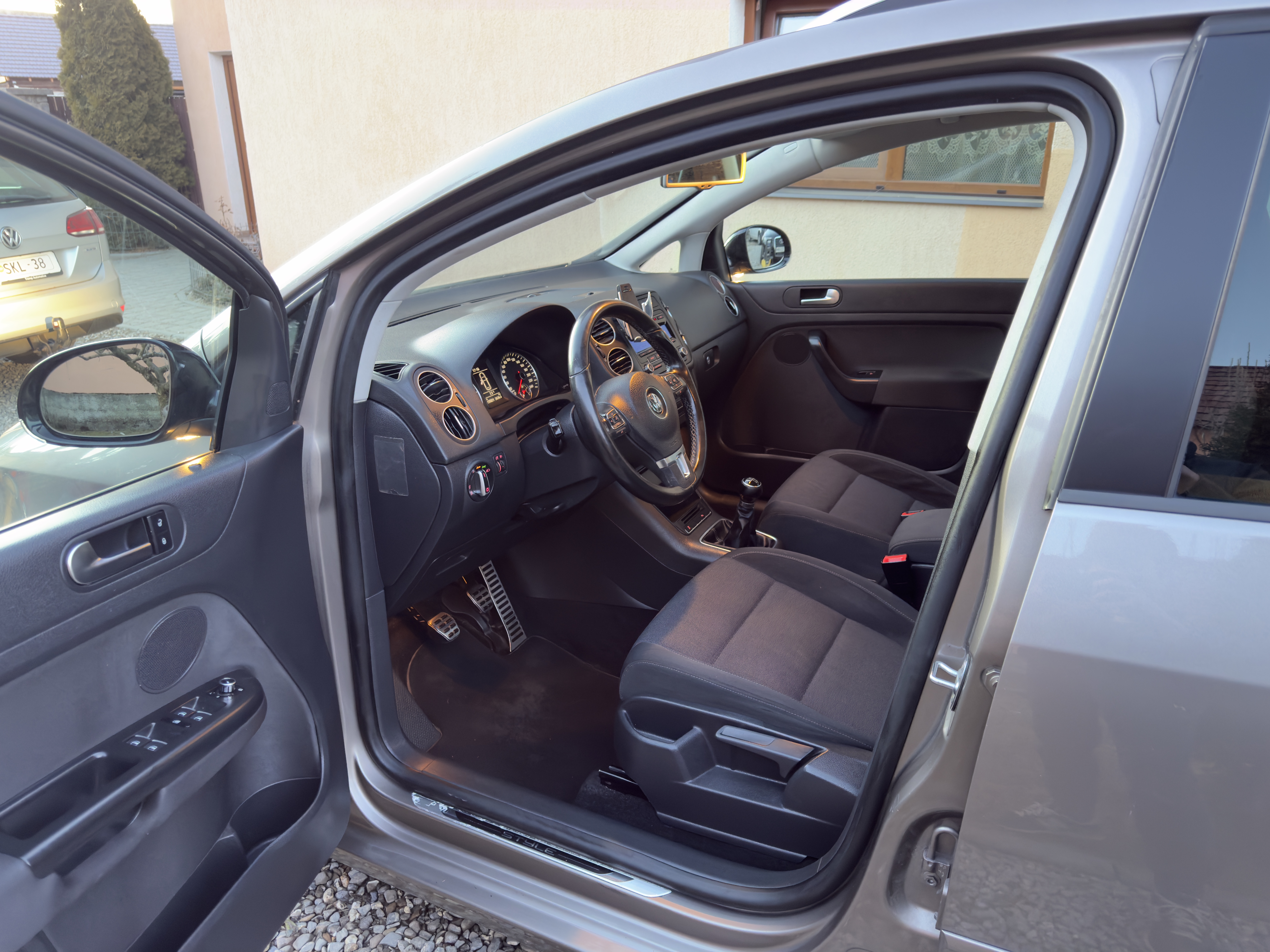 Volkswagen Golf 6 Plus Style 16 TDI 105 le Euro 5 2011 Volkswagen Golf 6 Plus Style 16 TDI 105 le Euro 5 2011