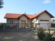 Debrecenhez közeli ház