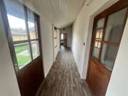 Sarkadon jó környéken az Éden tóhoz közel 2 szobás részben felújított