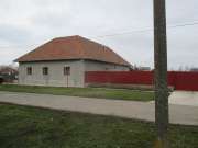 Végegyházán nagy felújított családi ház eladó