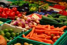 Zöldség lerakat  1500 euró